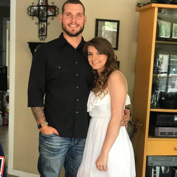 Meet your Posher, Lorie - Picture 1 of 1